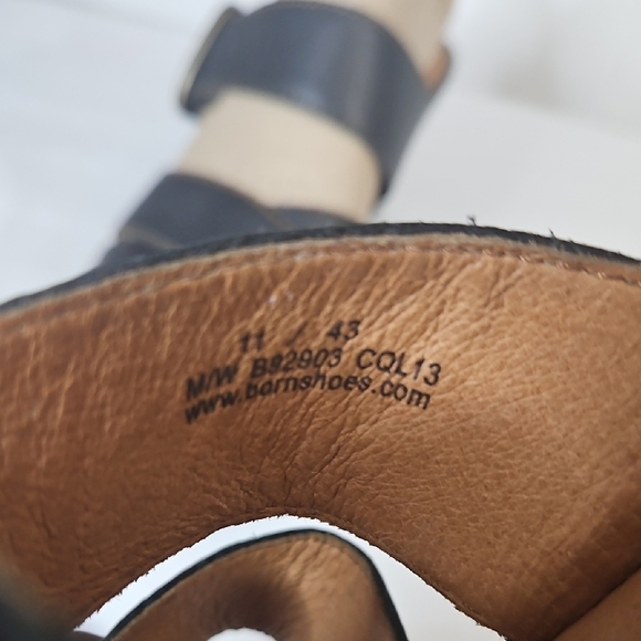 Born Black Leather Mules with Ergonomic Design - Picture 12 of 13